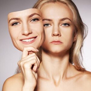 Komplikāciju diagnostika un vadība estētiskās kosmetoloģijas praksē ar Dr. Med. Agnesi Ruskuli TIP6 LĀPPOS Nr.2025/18